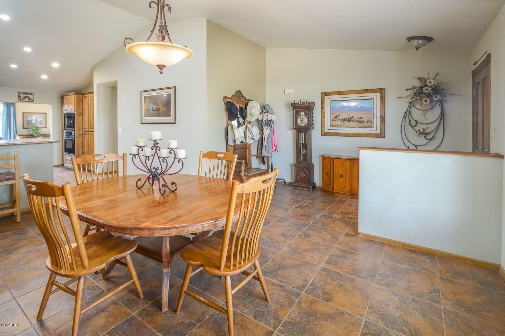 929 East Joy Ranch Road Phoenix, AZ 85086 - Photo 5 of 45 jrr-8