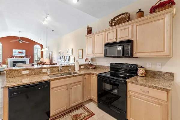 $365,000 | 45 Washington Avenue, Unit 291, Christiansburg, VA 24073