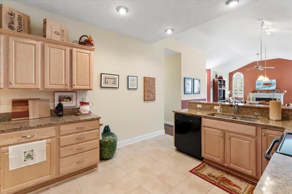 $365,000 | 45 Washington Avenue, Unit 291, Christiansburg, VA 24073