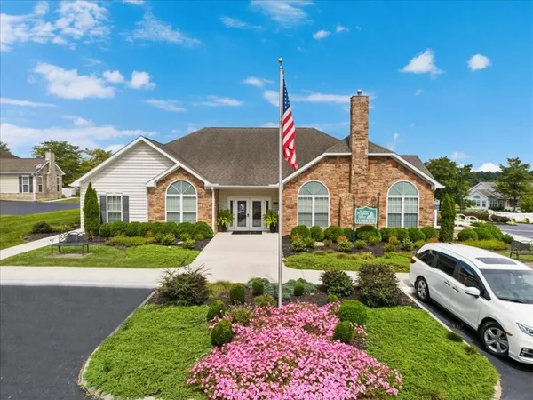 $365,000 | 45 Washington Avenue, Unit 291, Christiansburg, VA 24073