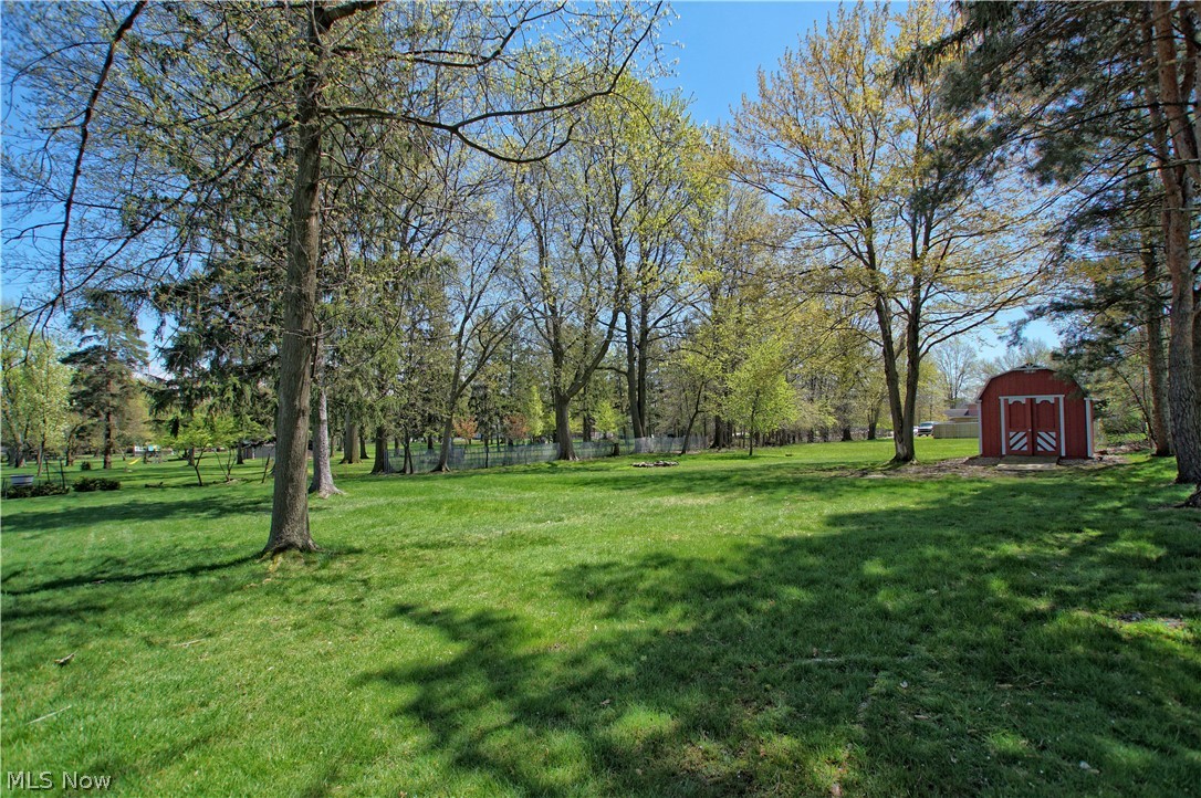448 Chestnut Road Independence, OH 44131 - Photo 3 of 26