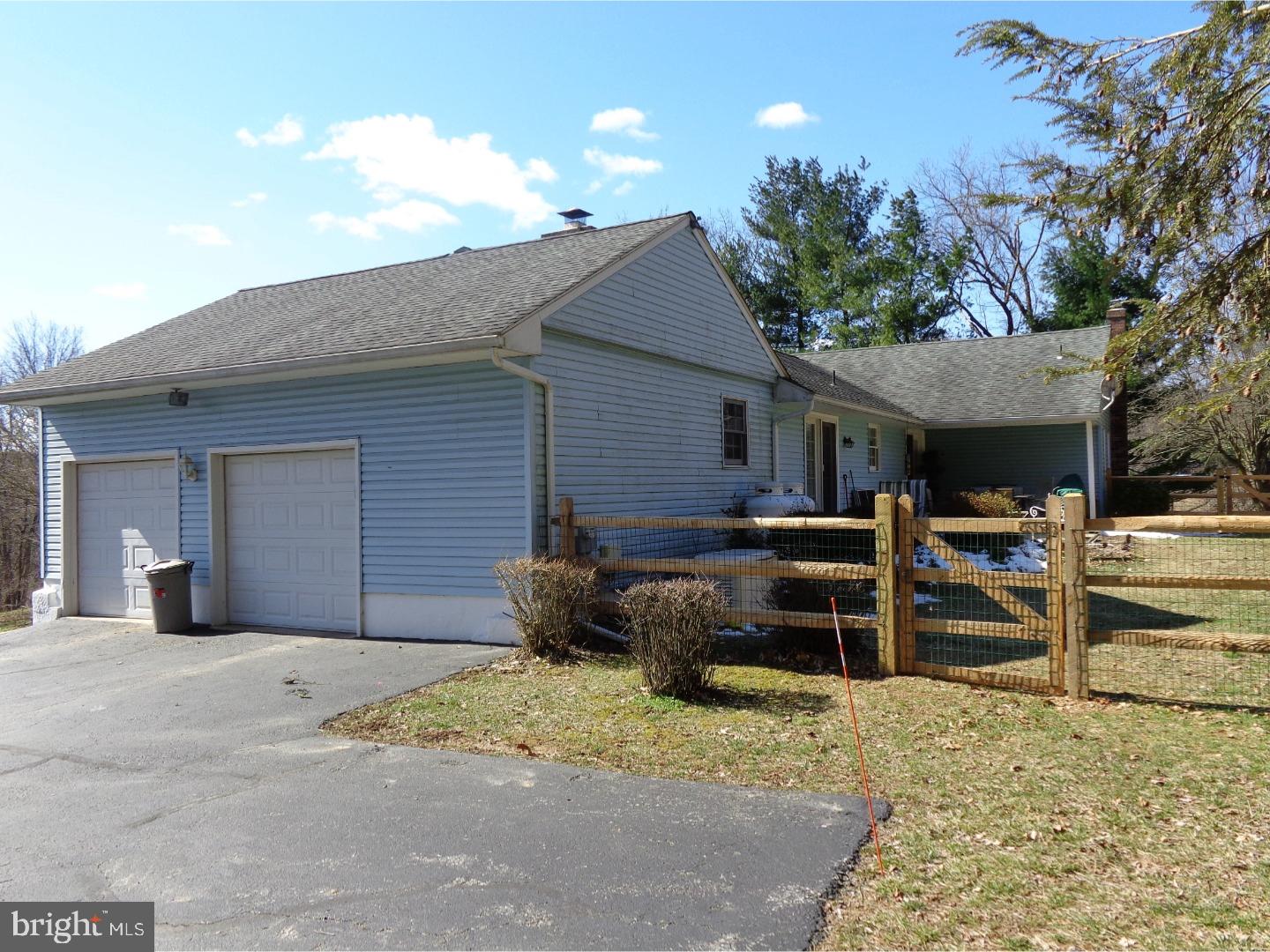 33 Longview Road Coatesville, PA 19320 - Photo 3 of 20