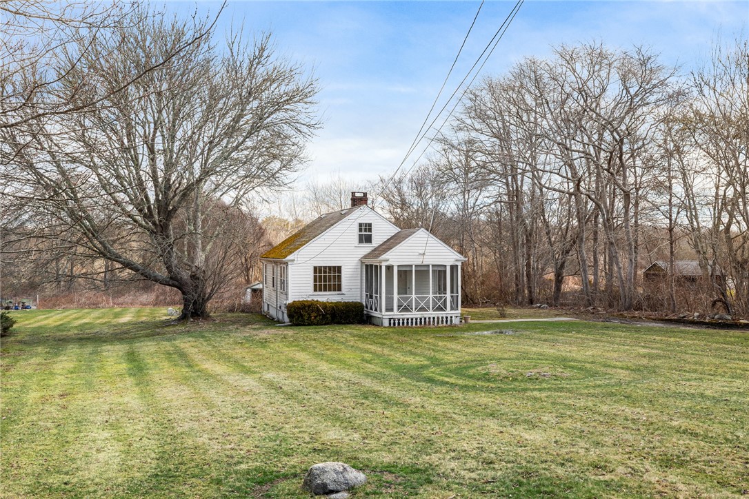 20 Maple Avenue Little Compton, RI 02837 - Photo 4 of 22