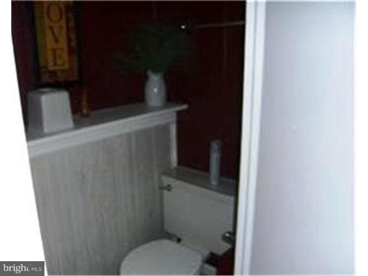 4 Carole Road Newark, DE 19713 - Photo 10 of 12 Half Bath