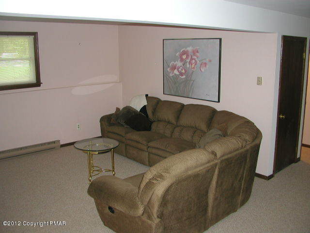 198 Reeders Run Road Bartonsville, PA 18321 - Photo 19 of 24 Family Room