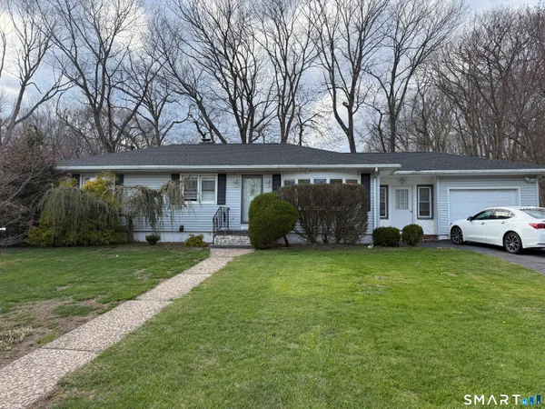 $289,900 | 117 Courtland Avenue, Waterbury, CT 06705