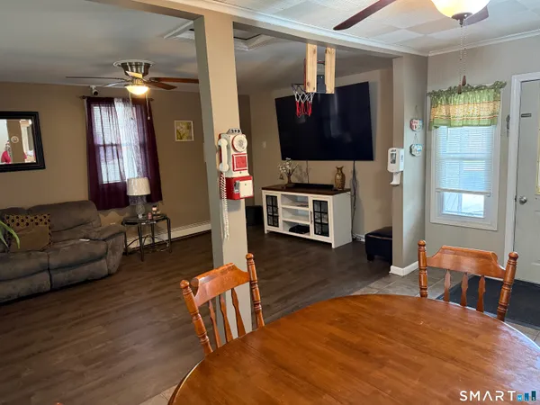 $289,900 | 117 Courtland Avenue, Waterbury, CT 06705