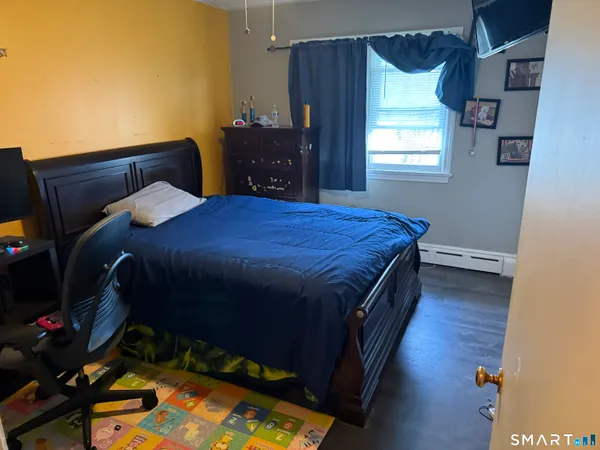 $289,900 | 117 Courtland Avenue, Waterbury, CT 06705