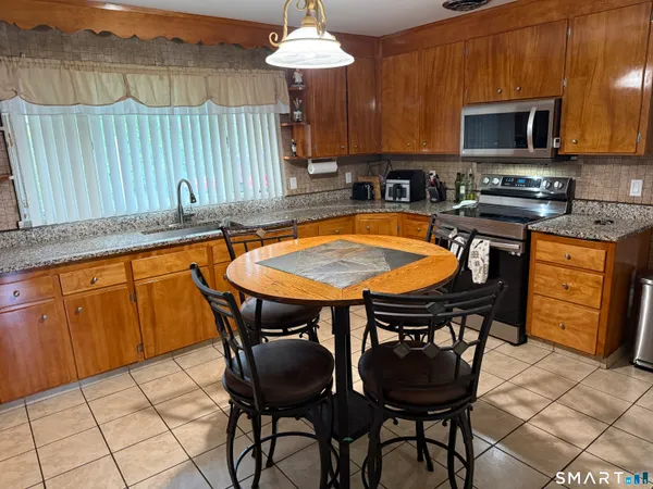 $289,900 | 117 Courtland Avenue, Waterbury, CT 06705