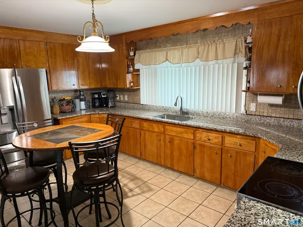 $289,900 | 117 Courtland Avenue, Waterbury, CT 06705