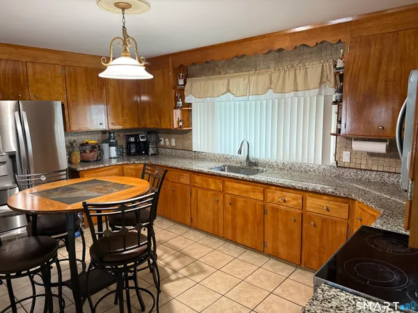 $289,900 | 117 Courtland Avenue, Waterbury, CT 06705
