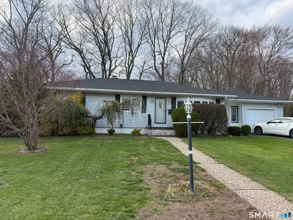 $289,900 | 117 Courtland Avenue, Waterbury, CT 06705