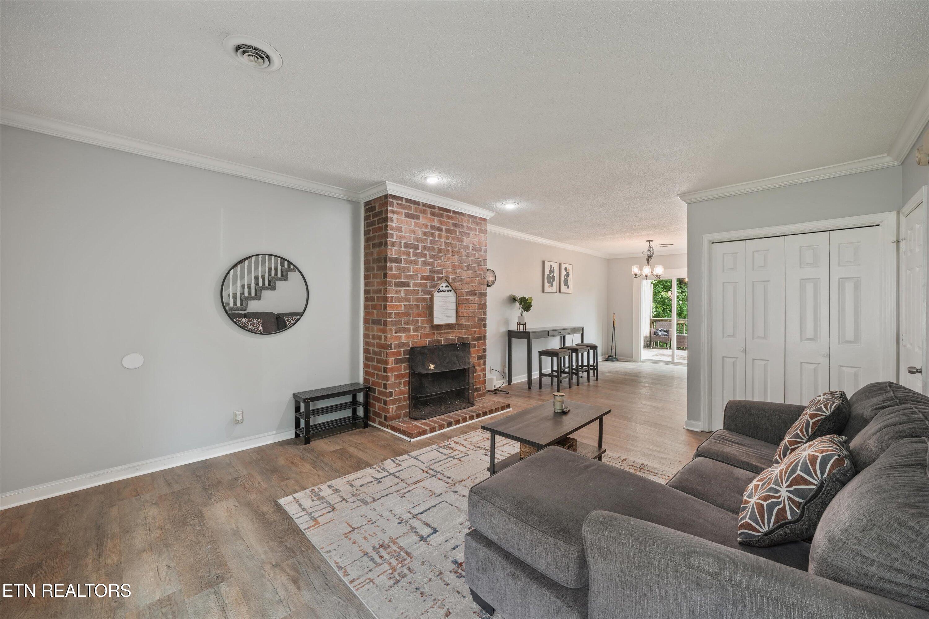 105 Arcadia Lane, Unit D Oak Ridge, TN 37830 - Photo 2 of 29 Open Living Area