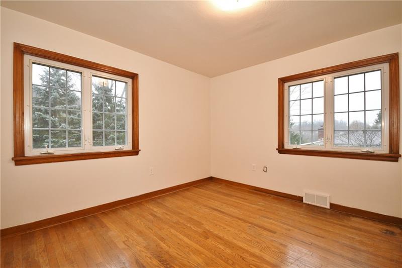 43 Fulton Road Canonsburg, PA 15317 - Photo 9 of 17 Master Bedroom