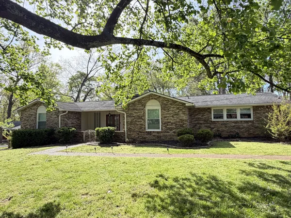 $2,595 | 138 Glenn Hill Drive, Hendersonville, TN 37075