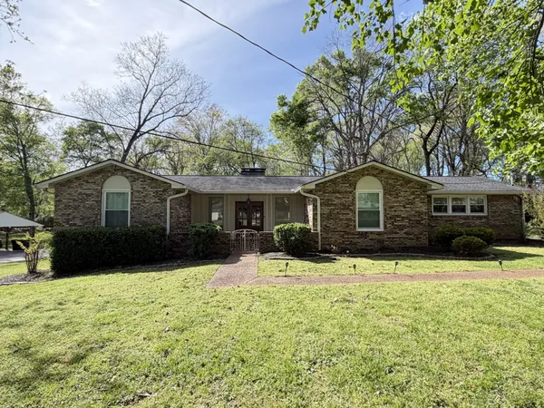 $2,595 | 138 Glenn Hill Drive, Hendersonville, TN 37075