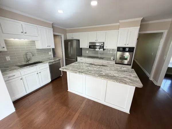 $2,595 | 138 Glenn Hill Drive, Hendersonville, TN 37075
