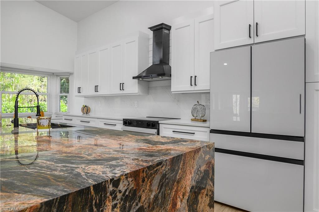 401 Countryside Drive Naples, FL 34104 - Photo 12 of 43