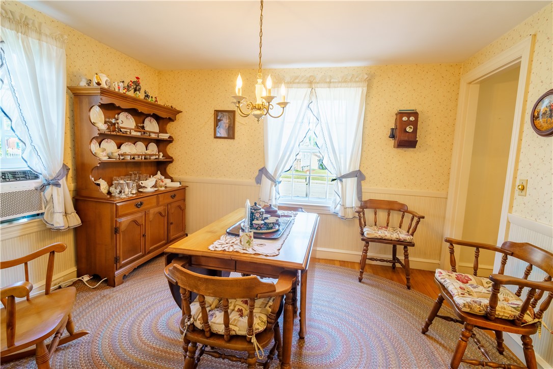 35 Nausauket Road Warwick, RI 02886 - Photo 8 of 26 Gallery Image 8