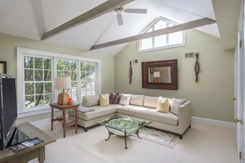 Undisclosed Address, East Hampton, NY 11937