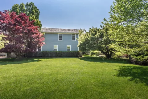 Undisclosed Address, East Hampton, NY 11937