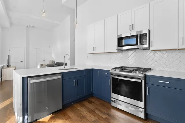 $529,999 | 133 Boardman Street, Unit 1, Boston, MA 02128