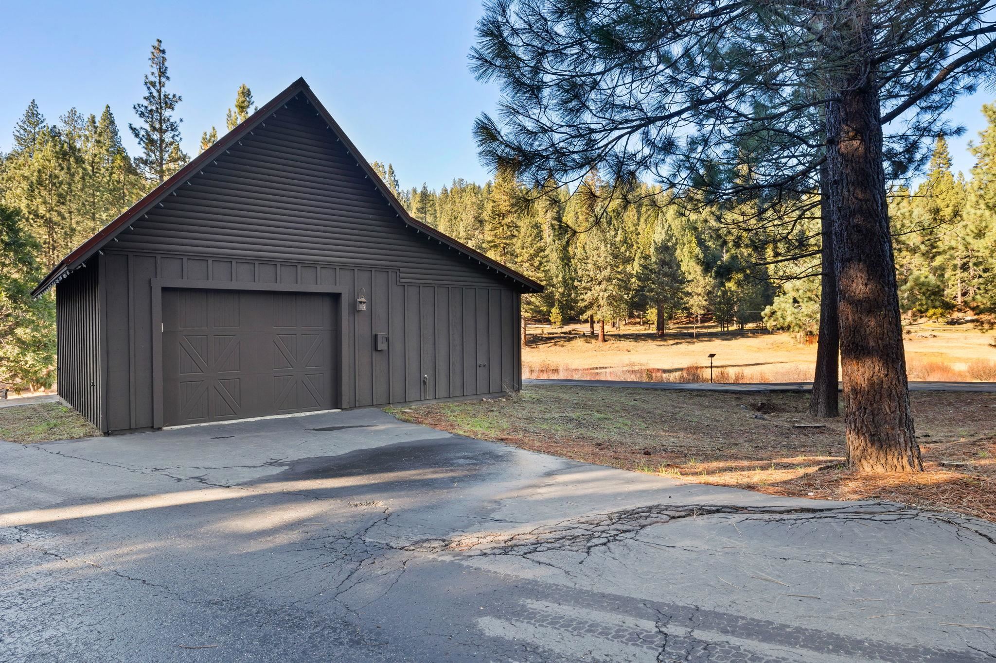 31631 Old Strawberry Road Strawberry, CA 95364 - Photo 10 of 16 a view of backyard of house