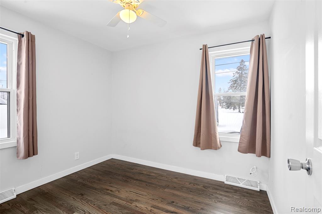 15223 Allen Road Southgate, MI 48195 - Photo 9 of 24 Gallery Image 9