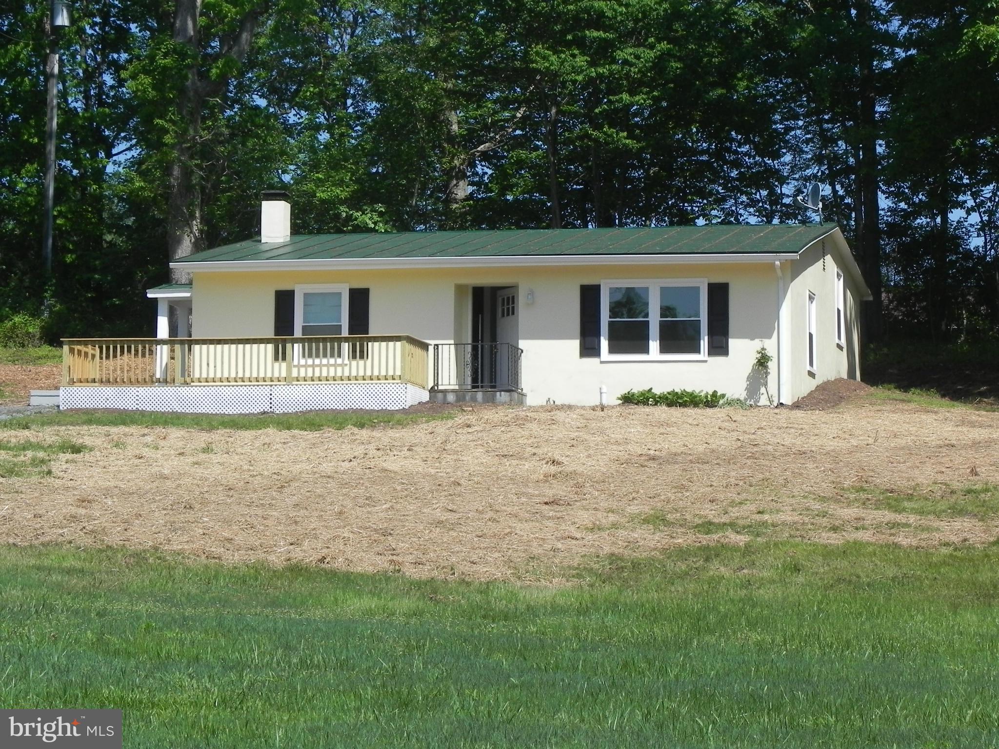 10320 Rogues Road Midland, VA 22728 - Photo 1 of 30 Exterior (Front)