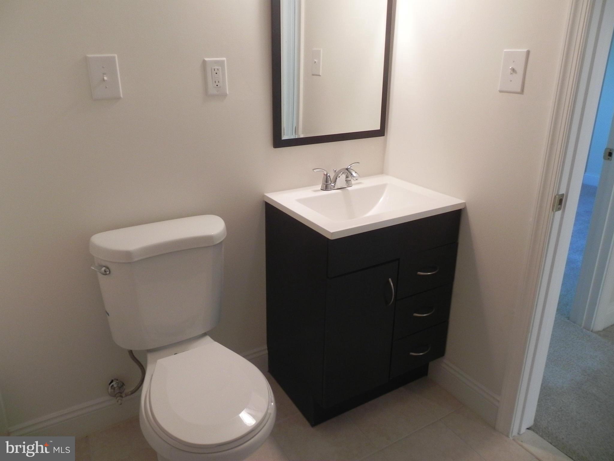 10320 Rogues Road Midland, VA 22728 - Photo 15 of 30 Bath