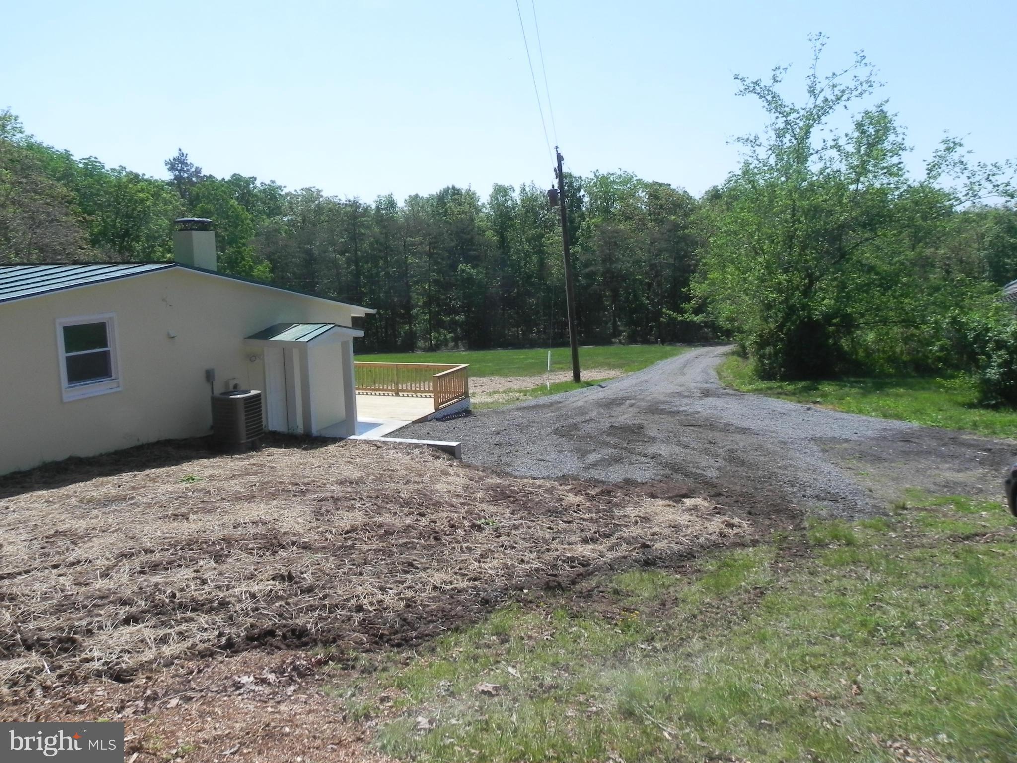 10320 Rogues Road Midland, VA 22728 - Photo 25 of 30 Exterior (Rear)