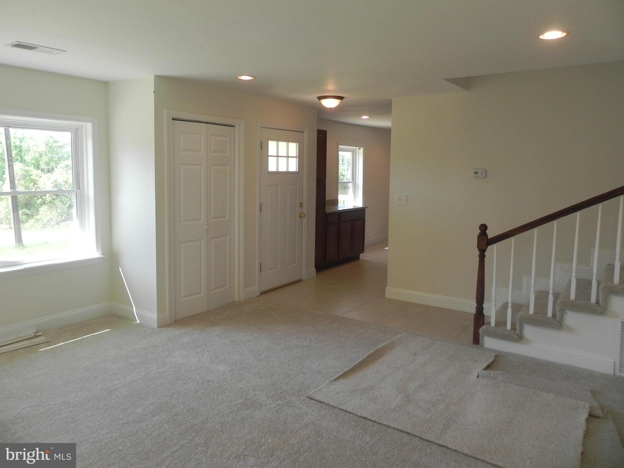 10320 Rogues Road Midland, VA 22728 - Photo 30 of 30 Living Room
