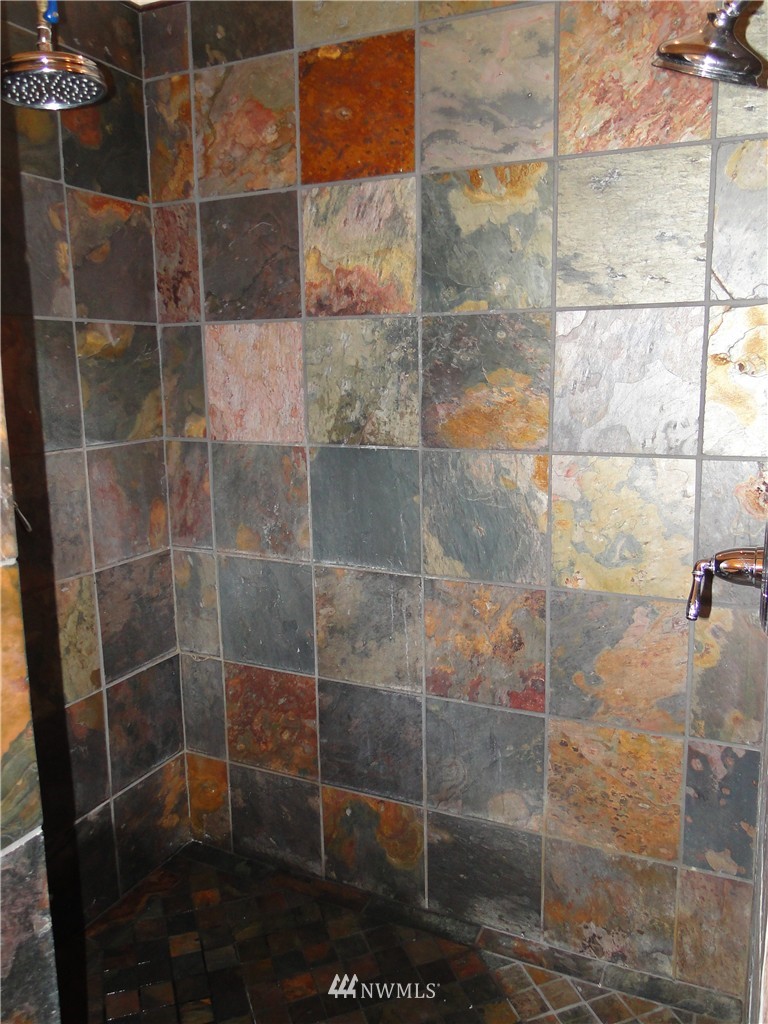1177 Northwest Thompson Road Poulsbo, WA 98370 - Photo 22 of 25 Gallery Image 22