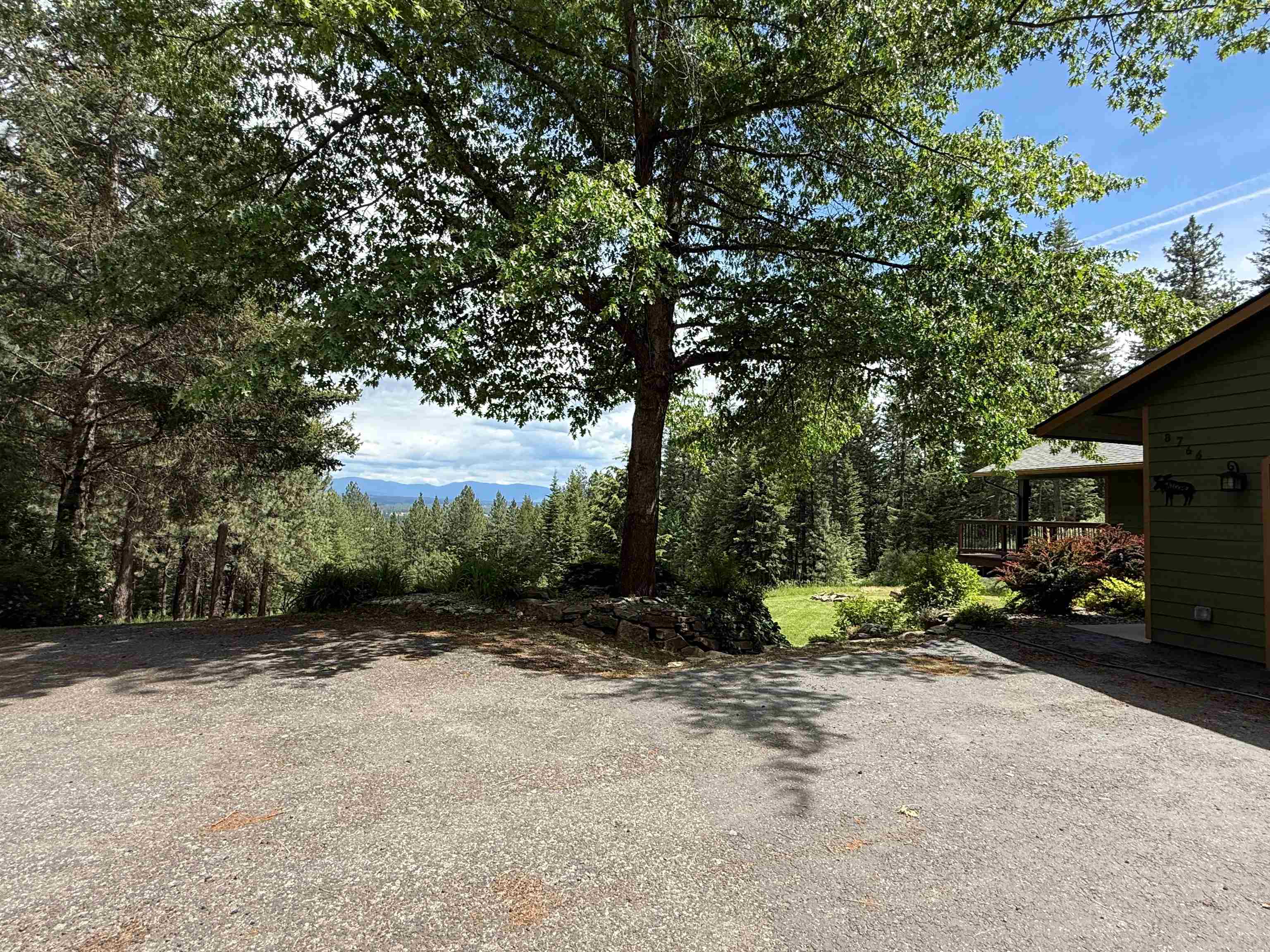 8766 West Barrett Drive Rathdrum, ID 83858 - Photo 3 of 44