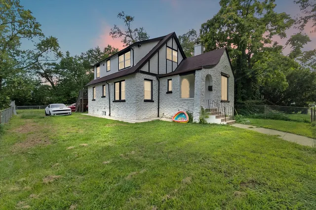 $230,000 | 28 East 157th Street, Harvey, IL 60426