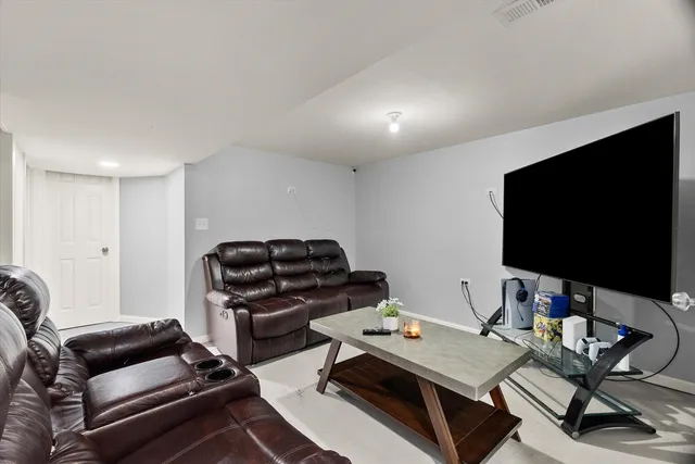 $230,000 | 28 East 157th Street, Harvey, IL 60426