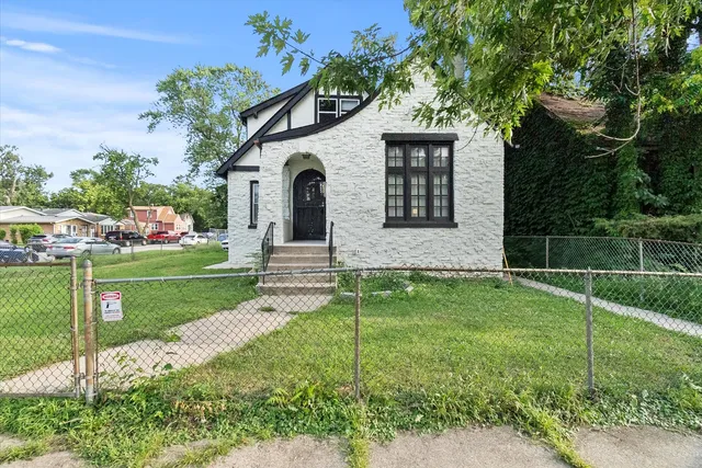 $230,000 | 28 East 157th Street, Harvey, IL 60426