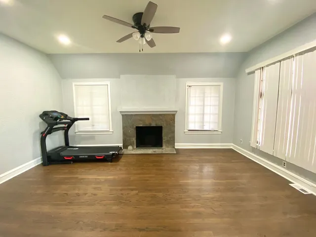 $230,000 | 28 East 157th Street, Harvey, IL 60426