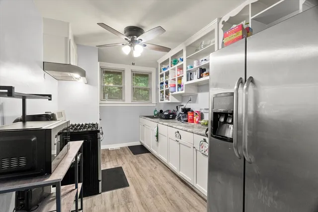 $230,000 | 28 East 157th Street, Harvey, IL 60426