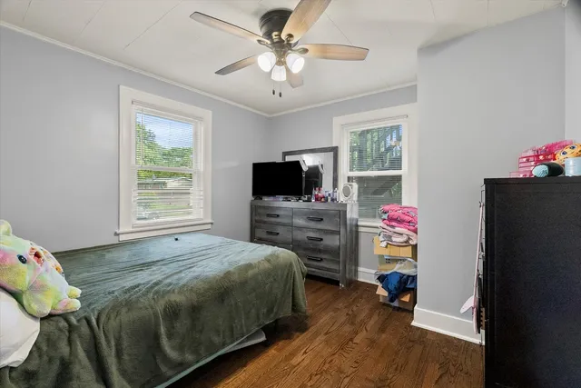 $230,000 | 28 East 157th Street, Harvey, IL 60426