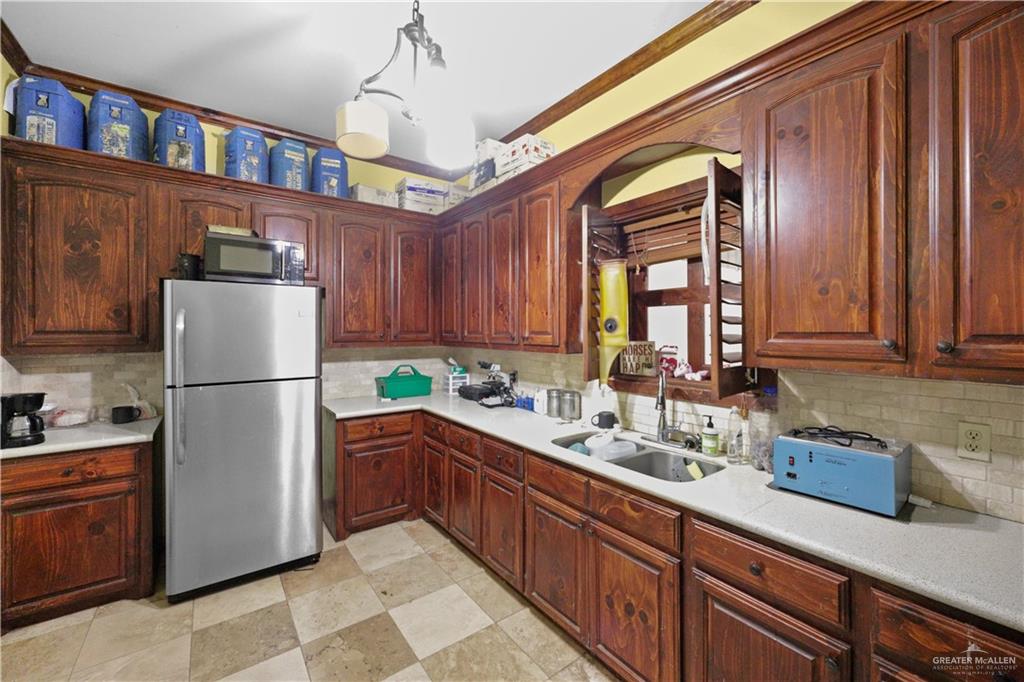 14061 Benito A Ramirez Road Edcouch, TX 78538 - Photo 5 of 22 Gallery Image 5