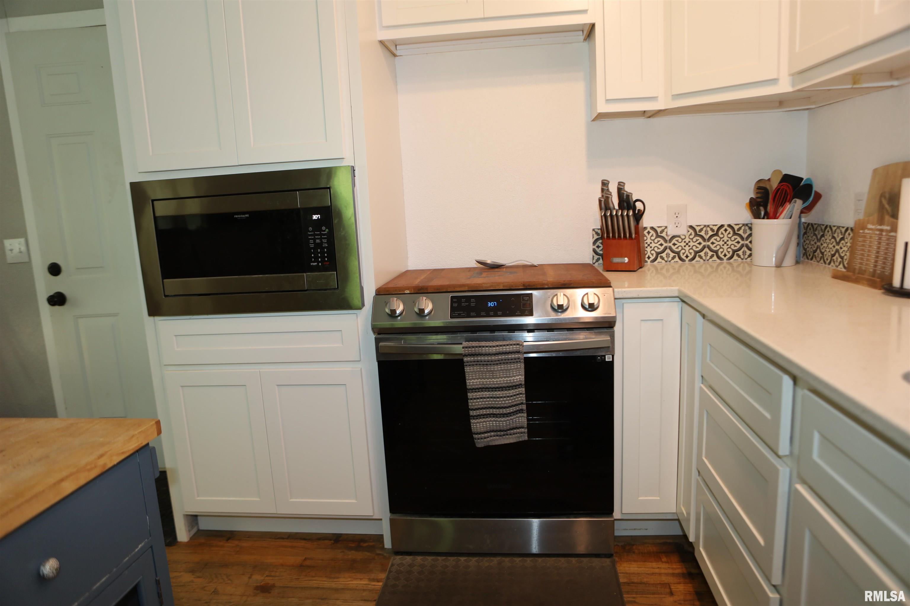 7024 South Gerdes Road Mapleton, IL 61547 - Photo 12 of 35
