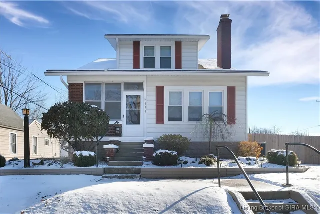 $249,900 | 613 West Spring Street, New Albany, IN 47150