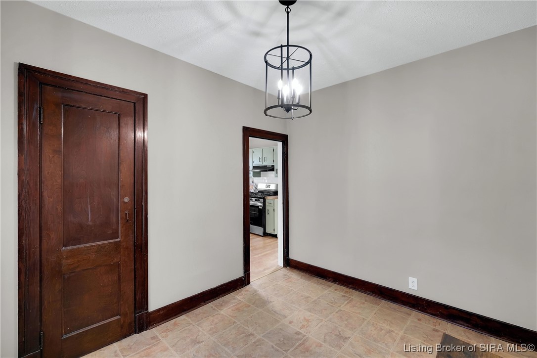 613 West Spring Street New Albany, IN 47150 - Photo 23 of 50