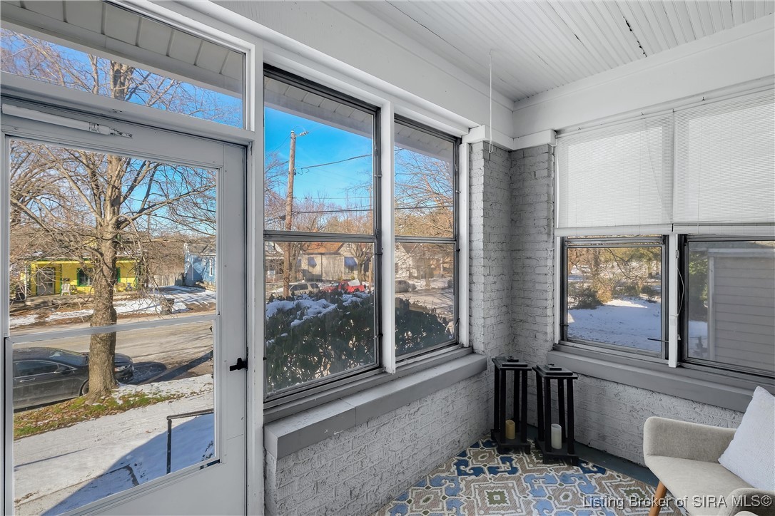 613 West Spring Street New Albany, IN 47150 - Photo 5 of 50