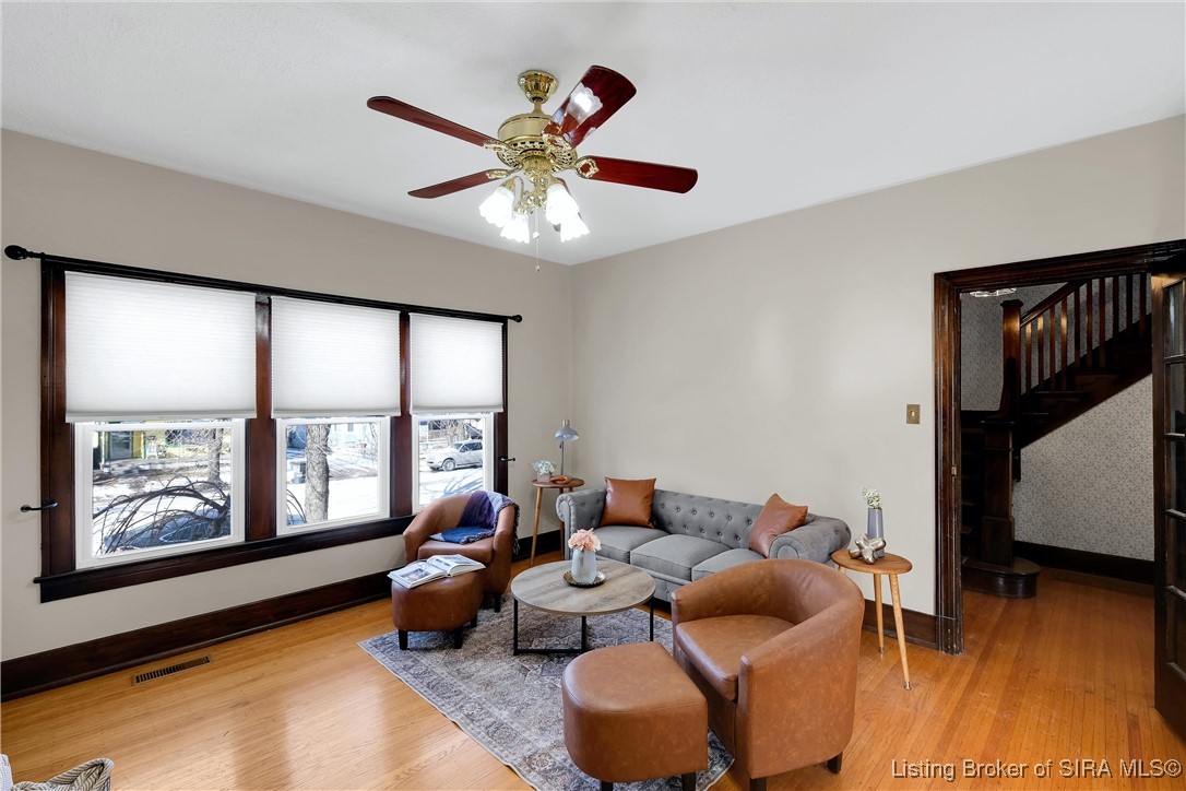 613 West Spring Street New Albany, IN 47150 - Photo 10 of 50