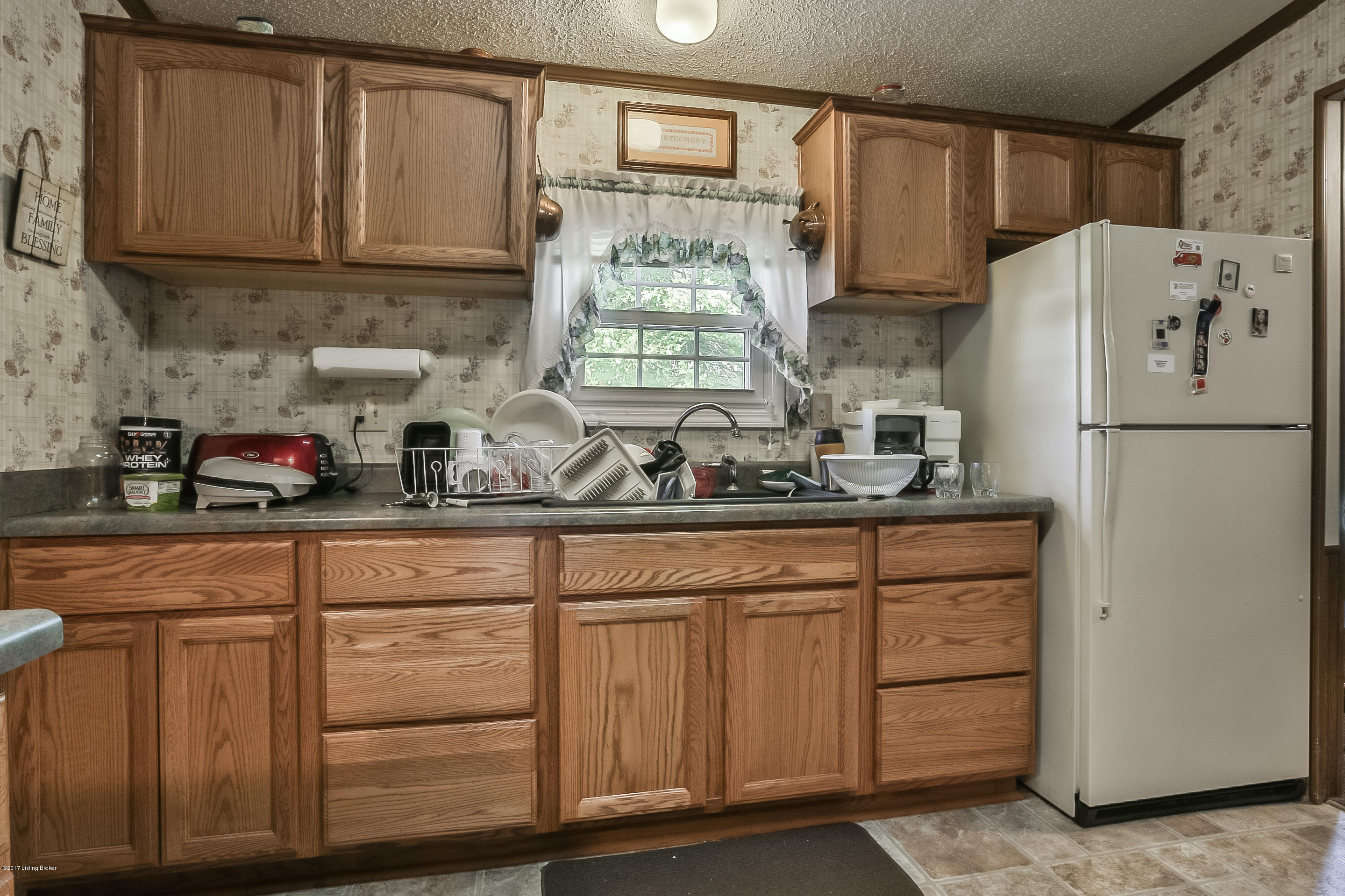 3929 Waddy Road Waddy, KY 40076 - Photo 11 of 34 CT6C1928