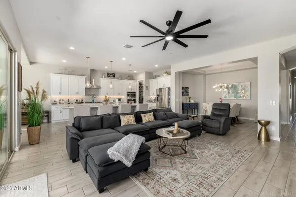 $3,600 | 34967 North Tres Alamos Road, San Tan Valley, AZ 85144