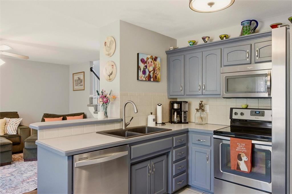 11120 Highview Road Peculiar, MO 64078 - Photo 9 of 26