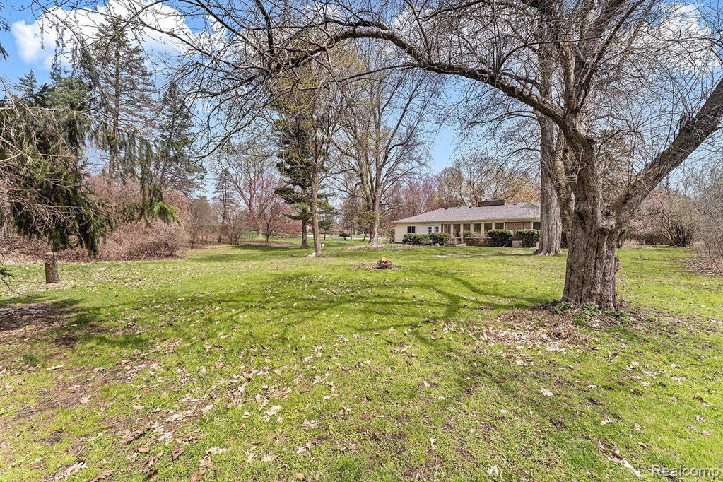 4960 Ranch Lane Bloomfield Hills, MI 48302 - Photo 12 of 17
